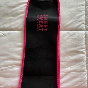Sweet Sweat Waist Trimmer - Black and Pink